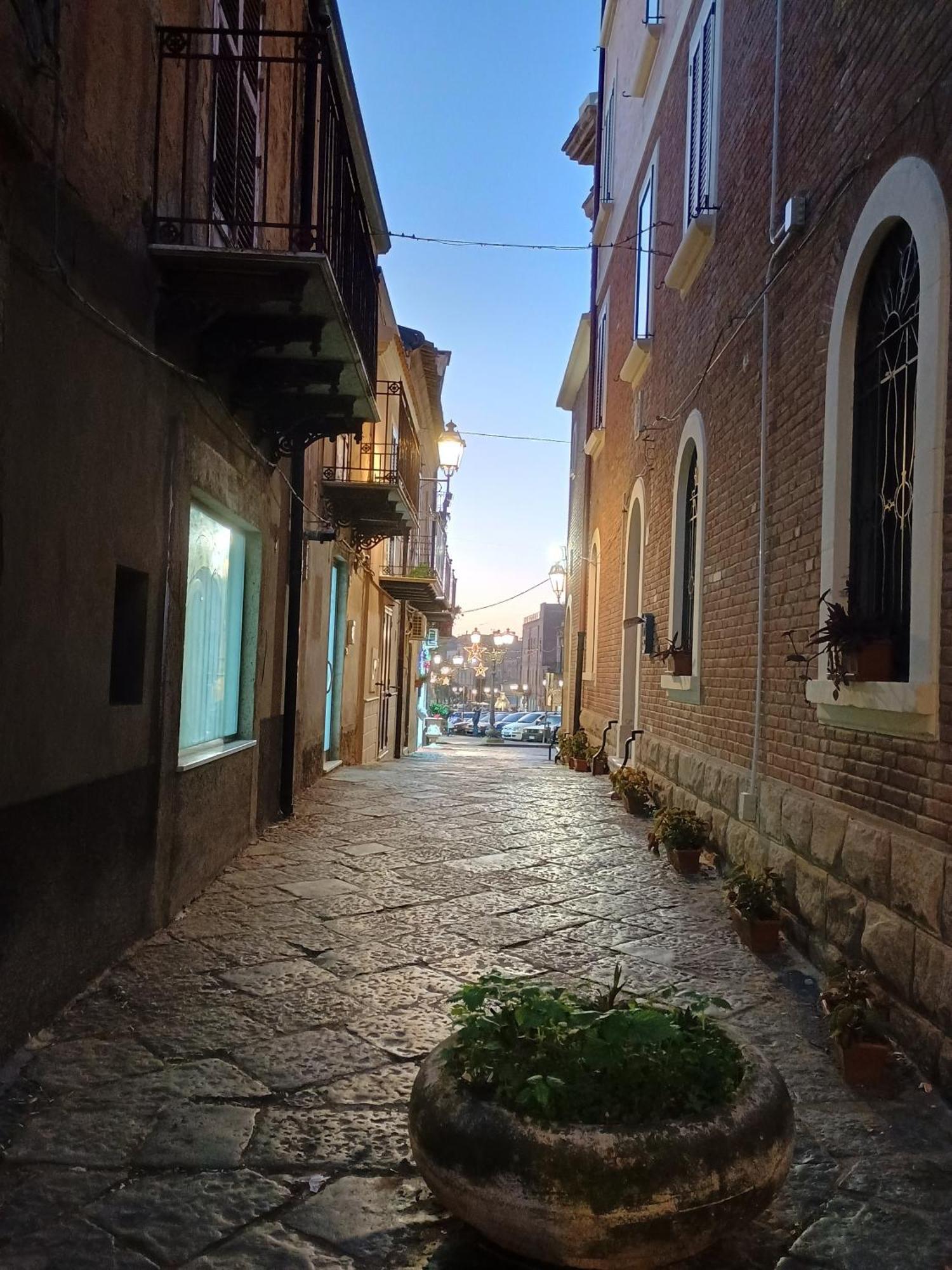 Al Vico Bartoli Suite Room Mazzarino Εξωτερικό φωτογραφία
