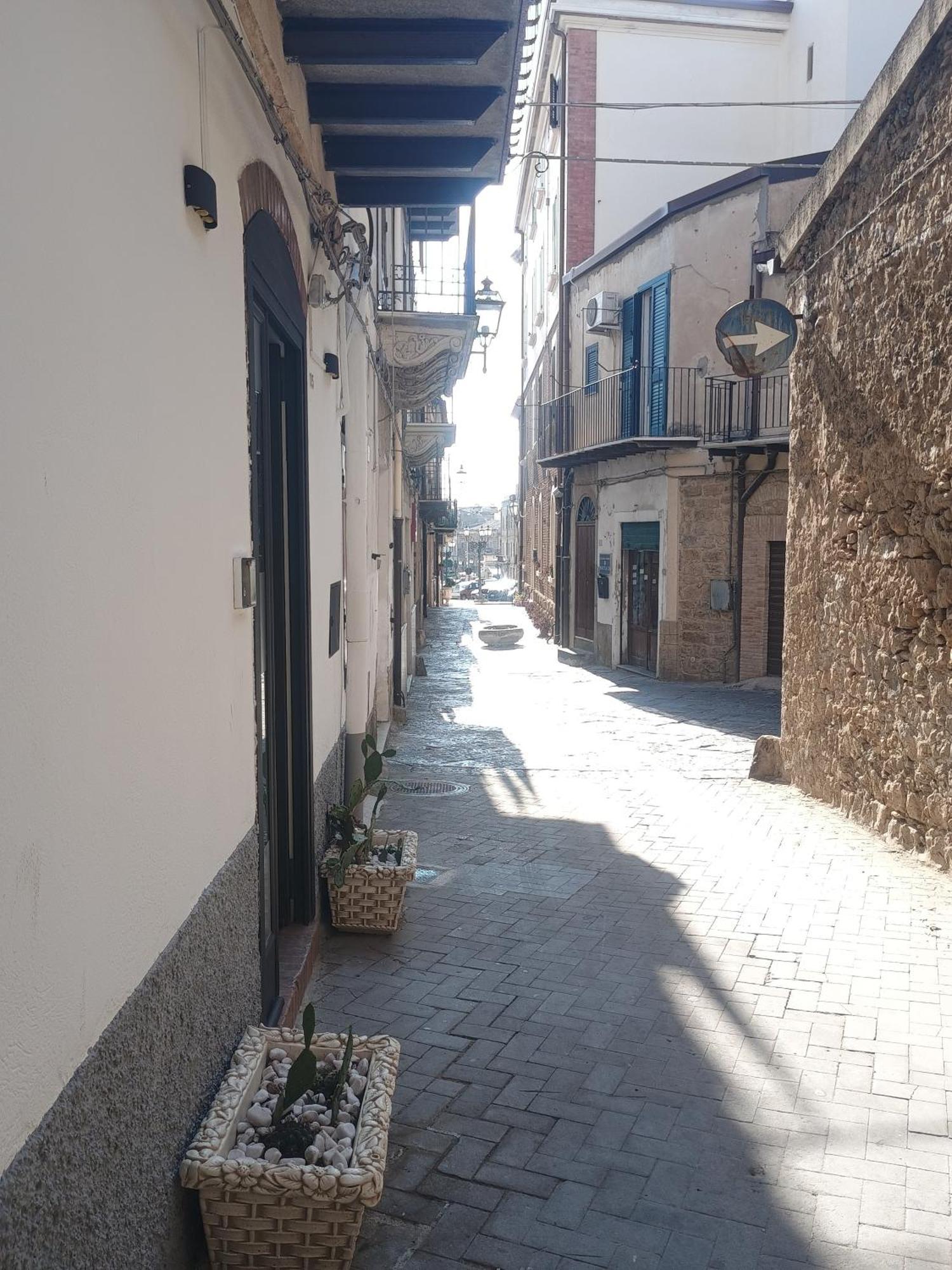Al Vico Bartoli Suite Room Mazzarino Εξωτερικό φωτογραφία